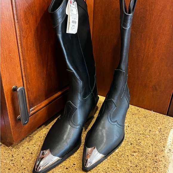 NWT ZARA Black Faux Leather Cowboy Calf Boots Metal Toe Cap - Picture 6 of 9